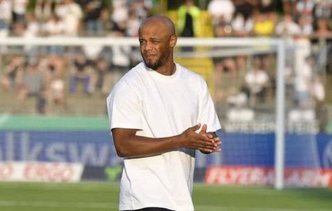 欧冠生死战：拜仁慕尼黑VS勒沃库森，112亿豪门对决，谁能问鼎？