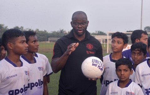 亿万富翁！前曼联前锋萨哈创业已坐拥50亿资产，帮助球员规划未来