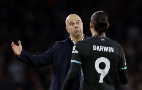 利物浦踏入死亡半区！马德里德比+德甲内战，巴萨半只脚踏进8强