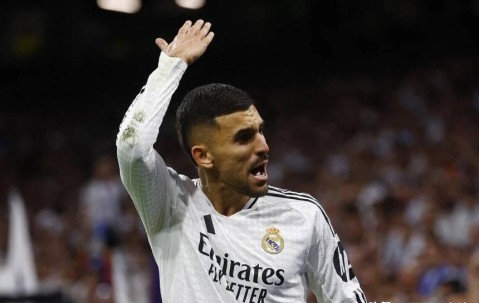 赛季关键时刻皇马两位重要球员受伤，安切洛蒂面临重大考验